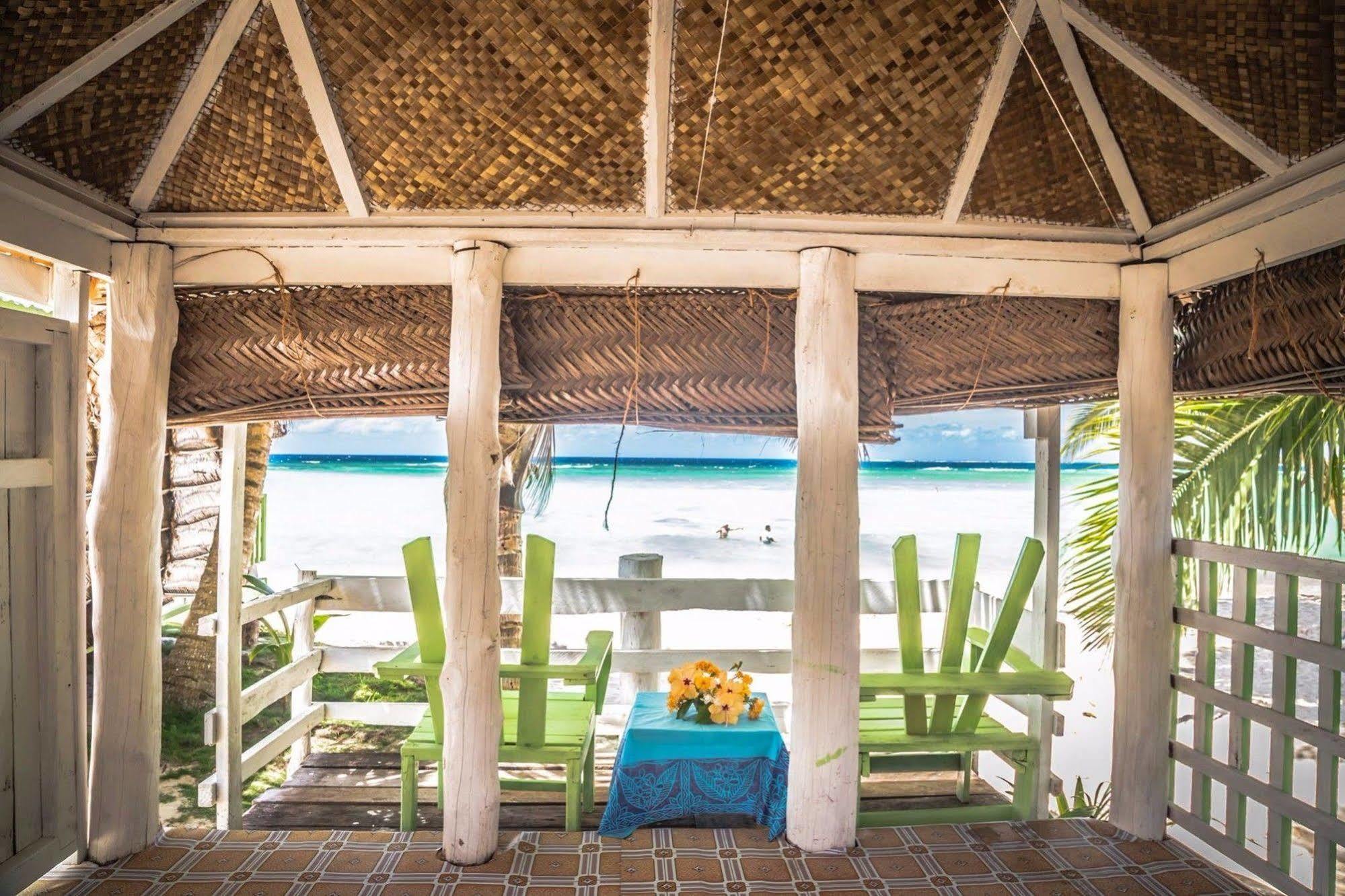 Tailua Beach Fales Manase Dış mekan fotoğraf